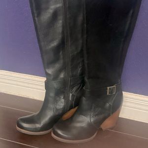 Korks tall black boots with brown chunky heel